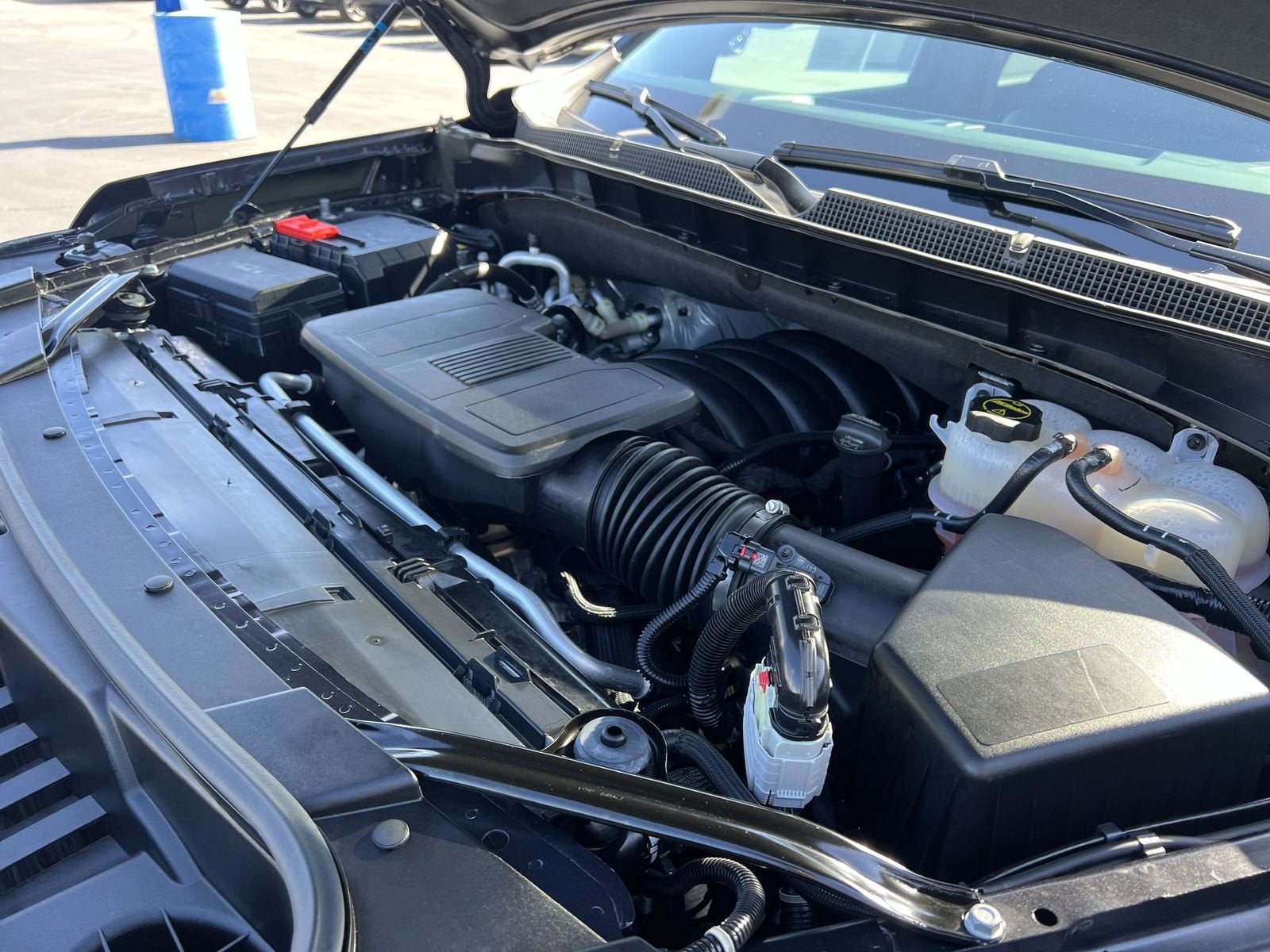 2025 Chevrolet Suburban RST