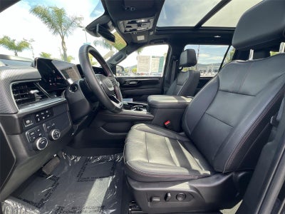 2025 Chevrolet Suburban RST
