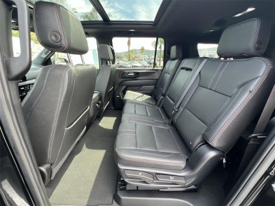 2025 Chevrolet Suburban RST