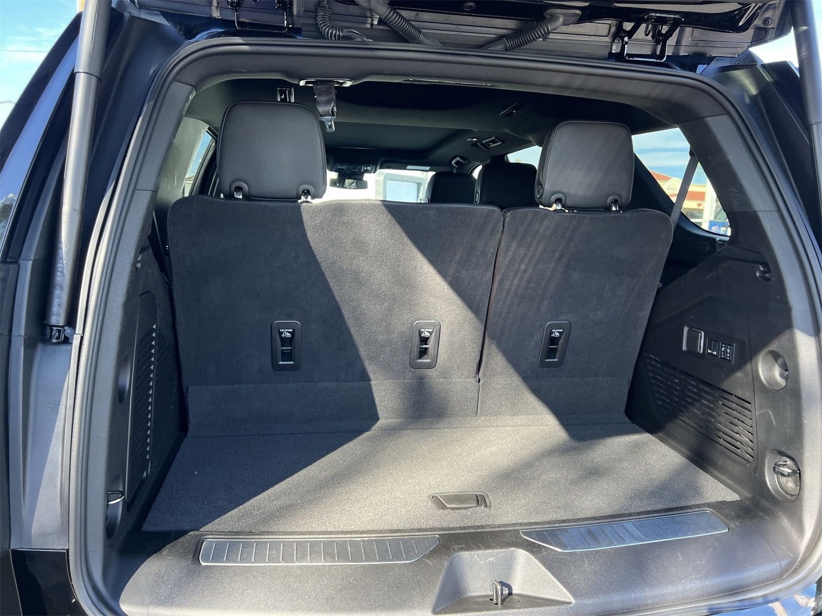 2025 Chevrolet Tahoe RST