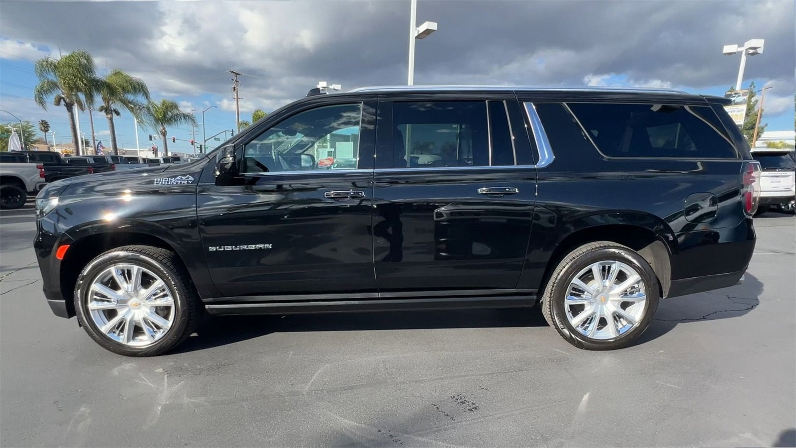 2023 Chevrolet Suburban High Country