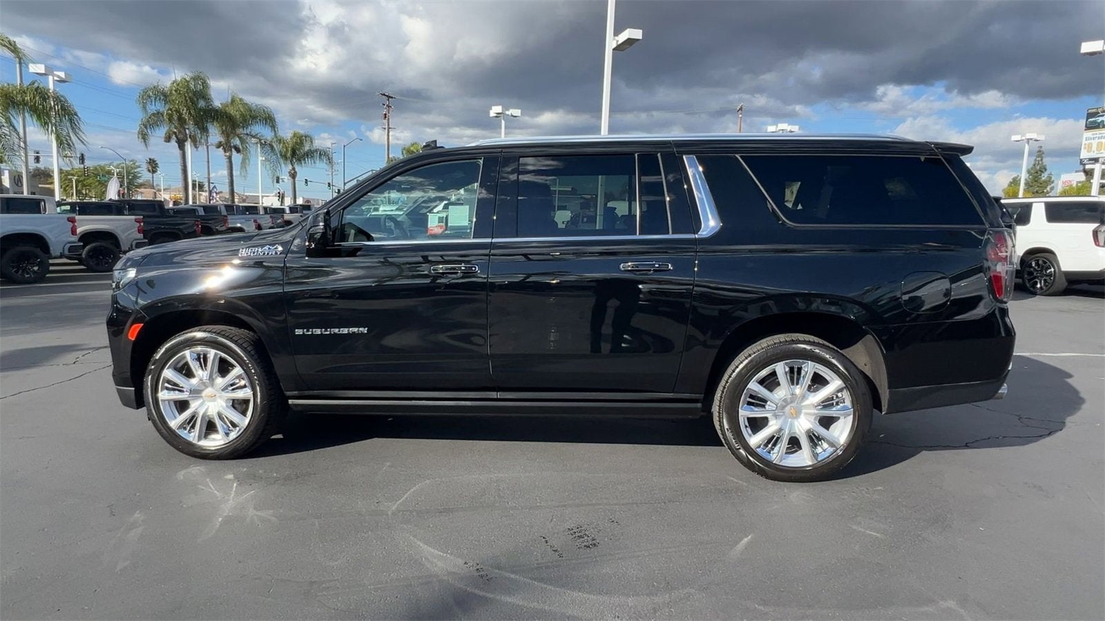 2023 Chevrolet Suburban High Country