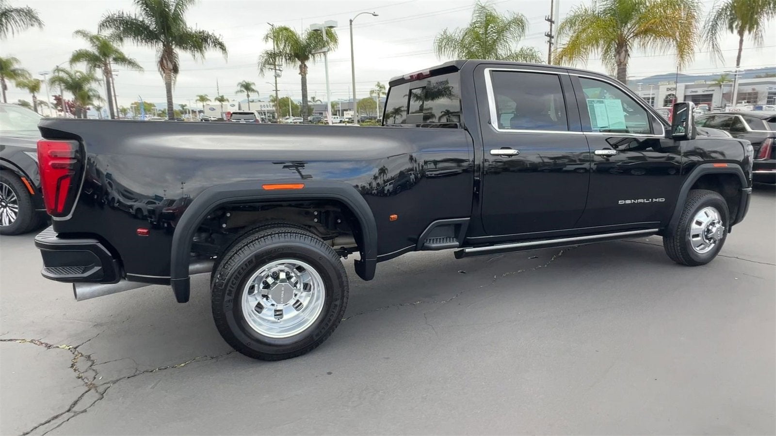 2024 GMC Sierra 3500 HD Denali Ultimate DRW