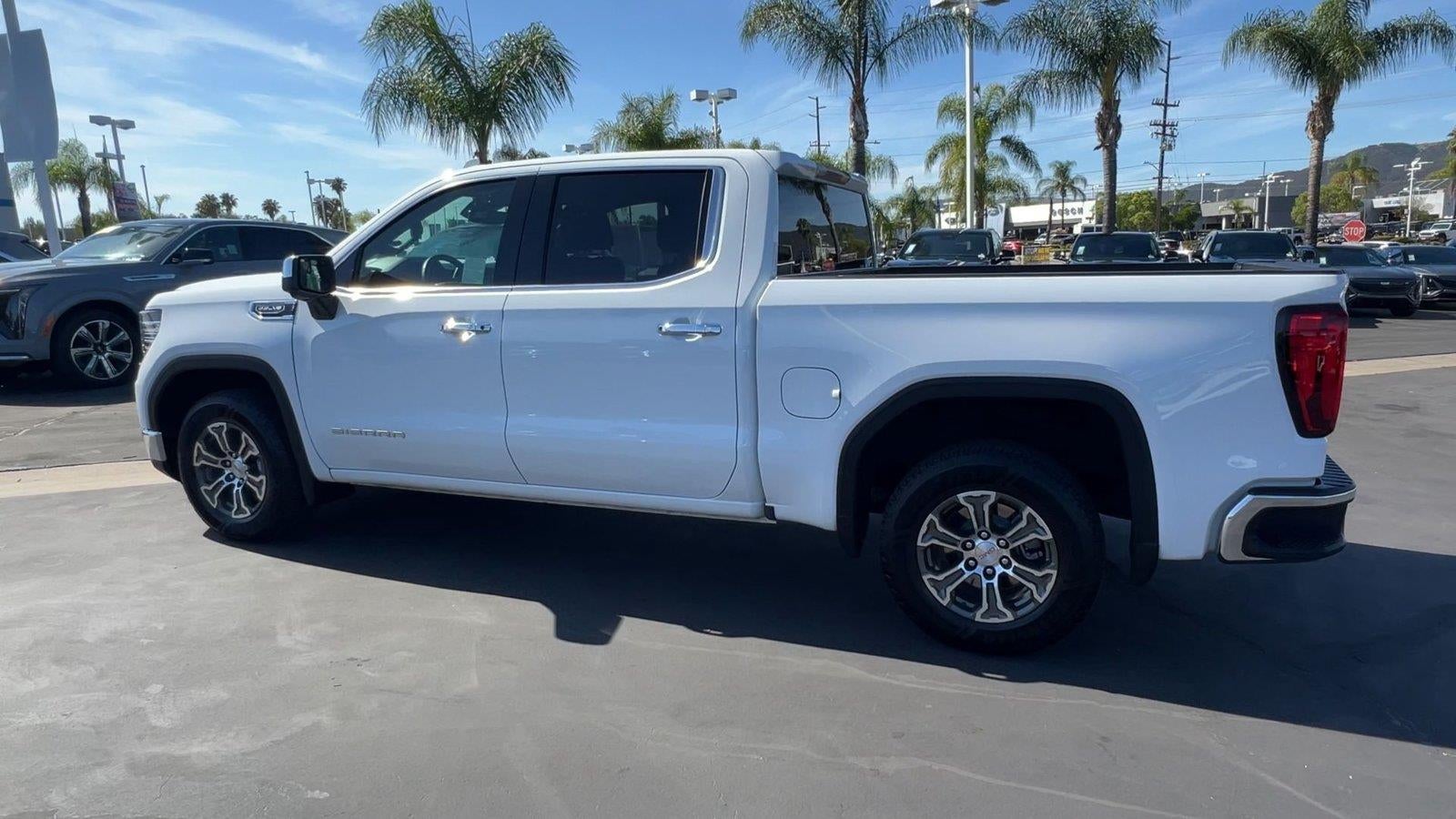 2025 GMC Sierra 1500 SLT