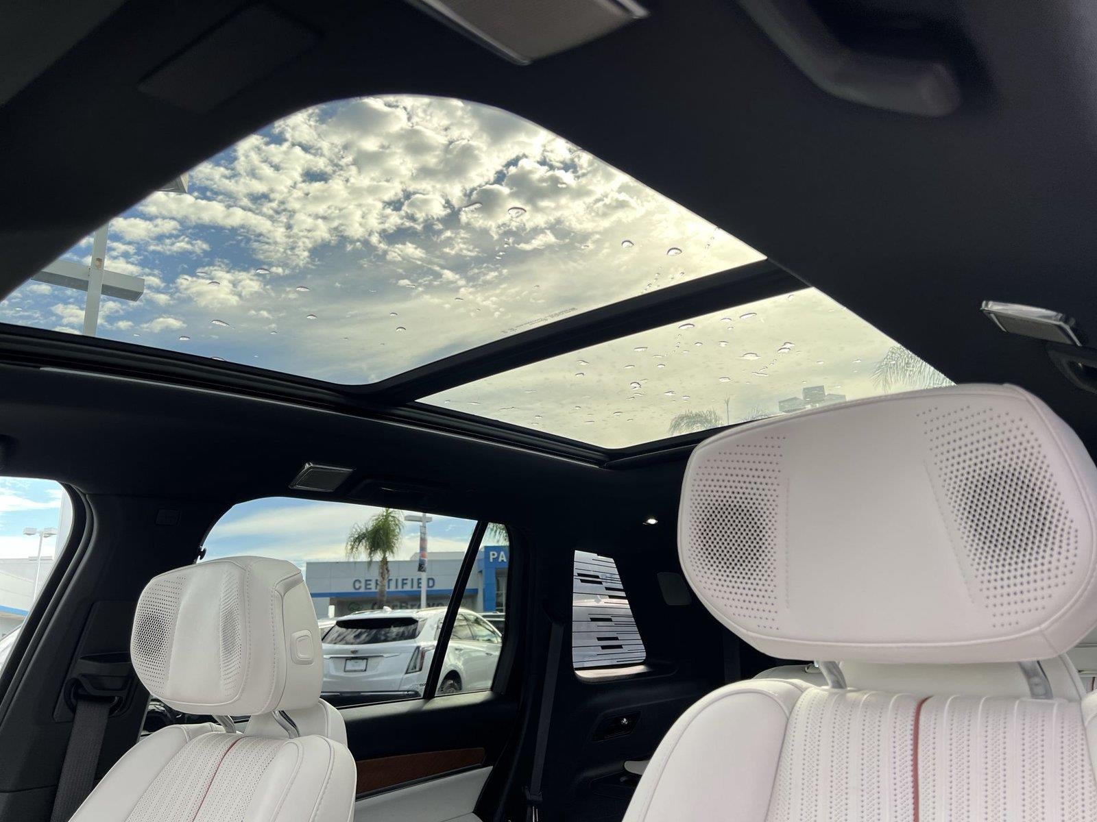 2026 Cadillac VISTIQ Luxury