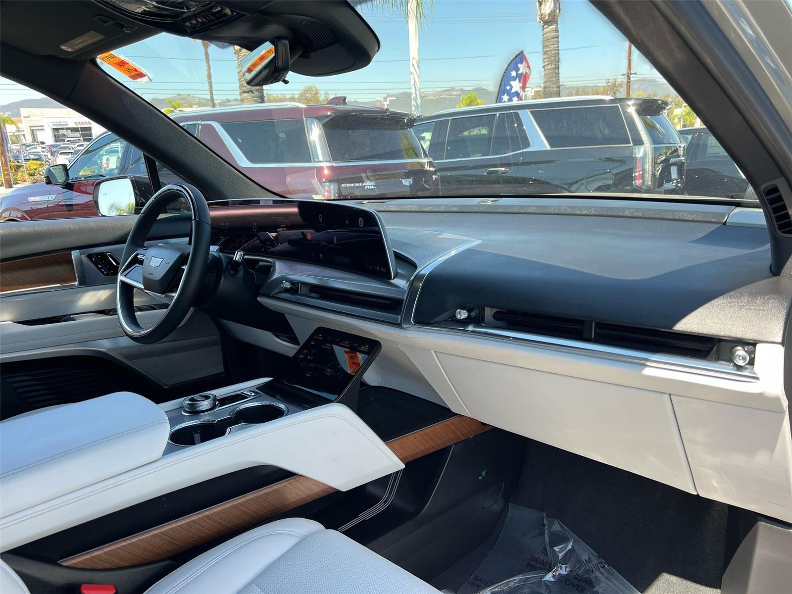 2026 Cadillac VISTIQ Sport