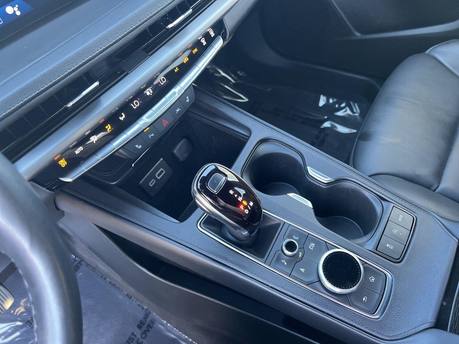 2025 Cadillac XT4 Premium Luxury