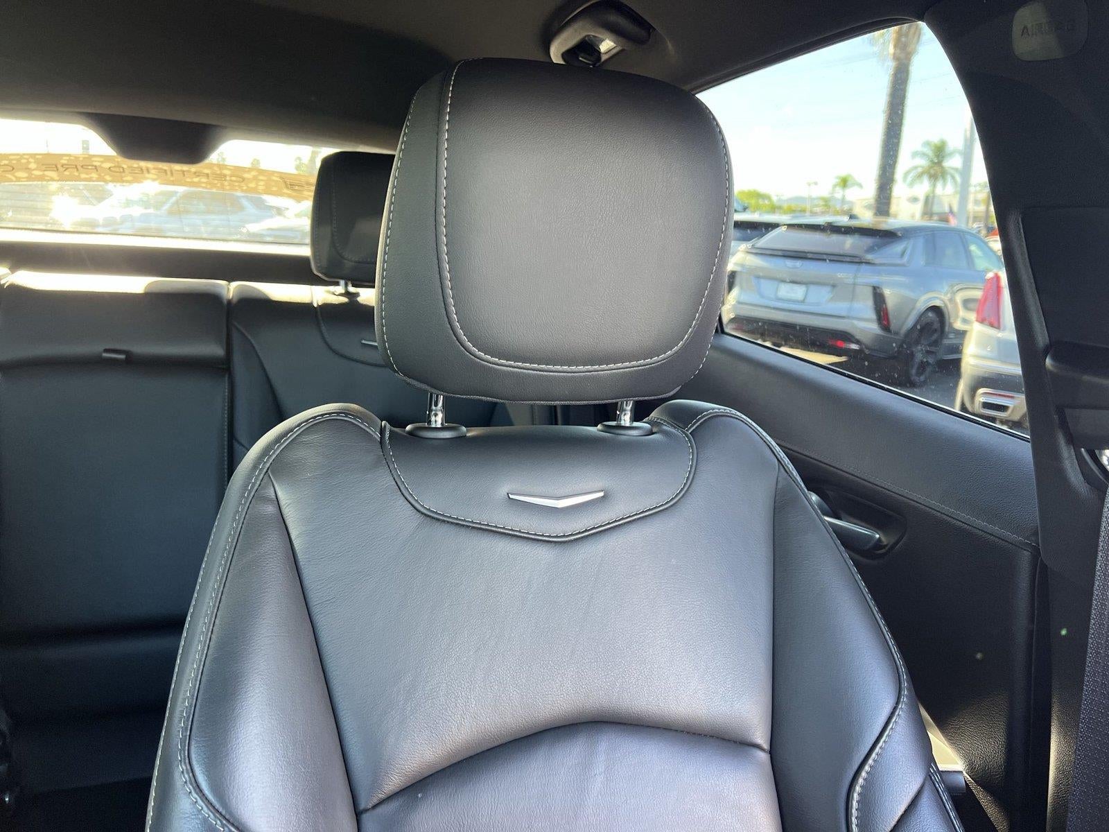2025 Cadillac XT4 Premium Luxury