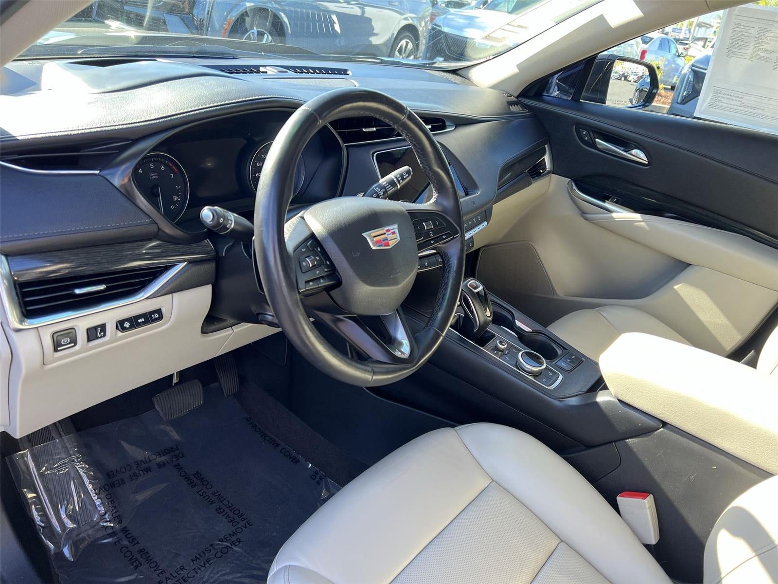2019 Cadillac XT4 FWD Premium Luxury