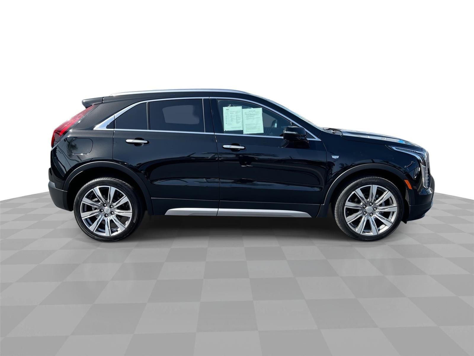 2023 Cadillac XT4 Premium Luxury