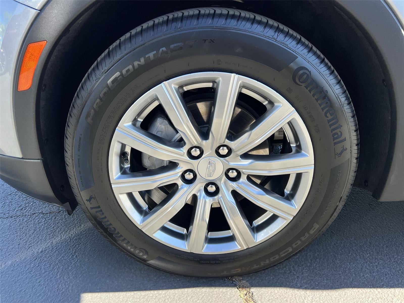 2023 Cadillac XT4 Premium Luxury