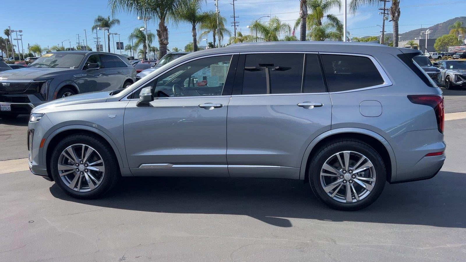 2025 Cadillac XT6 Premium Luxury