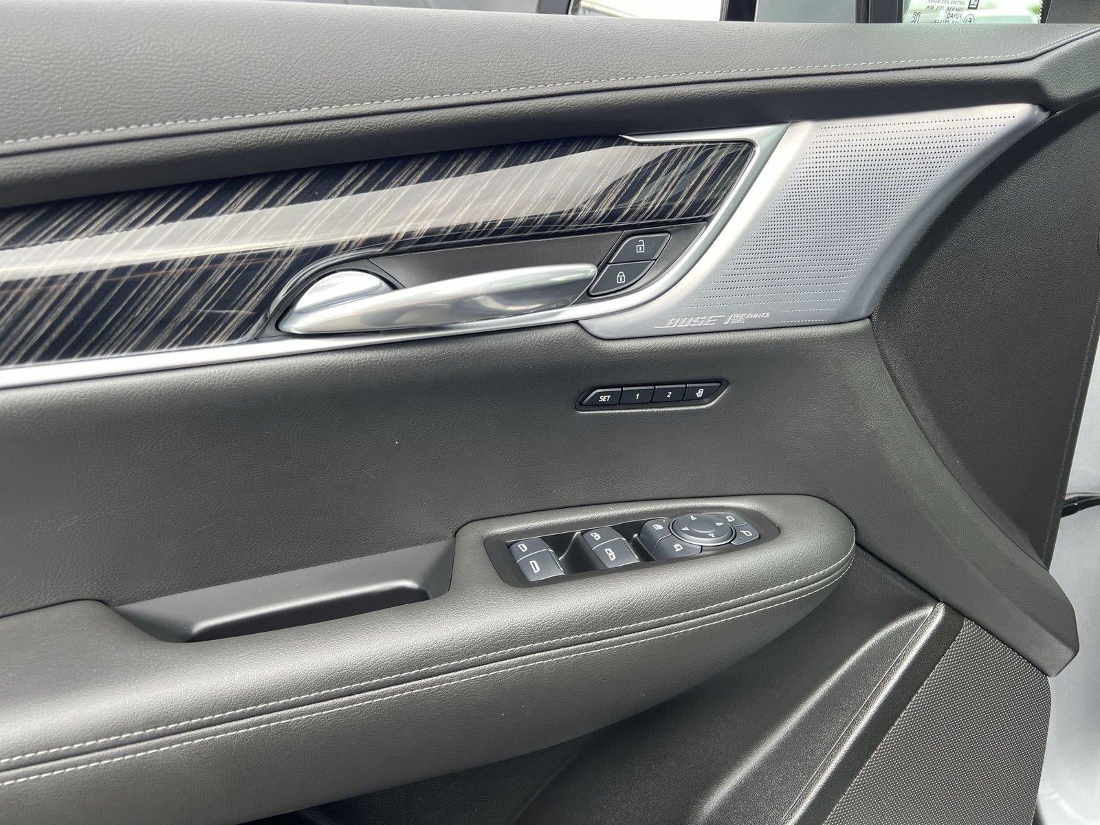 2025 Cadillac XT6 Premium Luxury