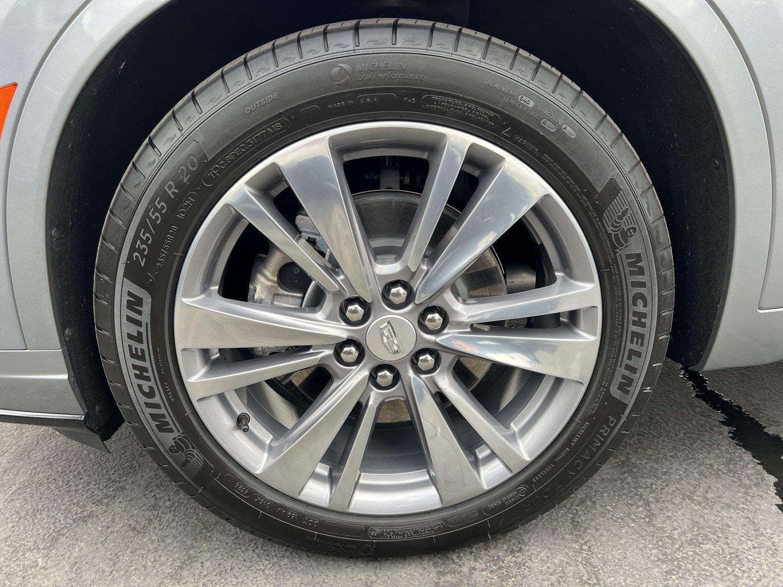 2025 Cadillac XT6 Premium Luxury