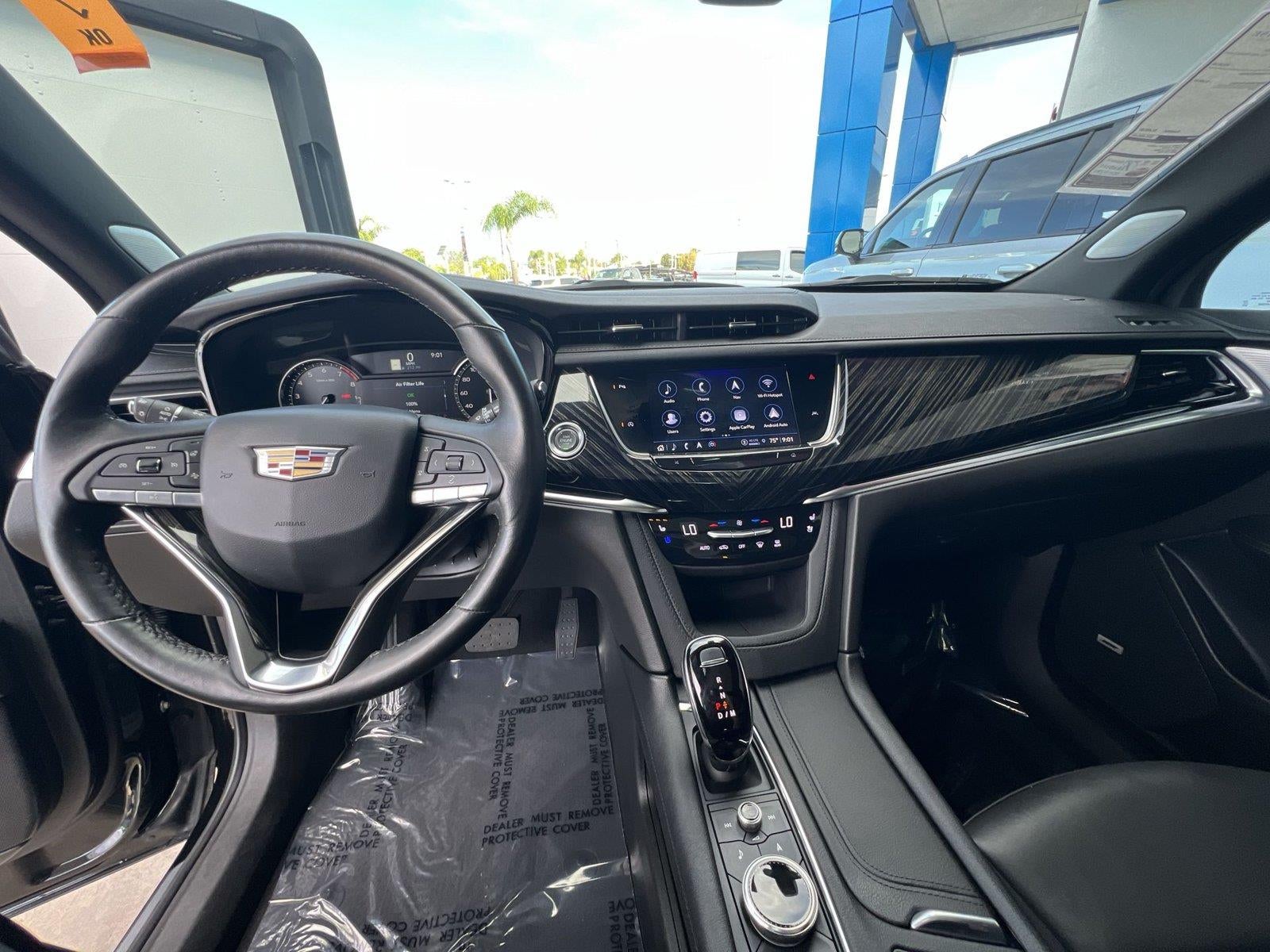 2025 Cadillac XT6 Premium Luxury