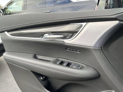 2025 Cadillac XT6 Sport