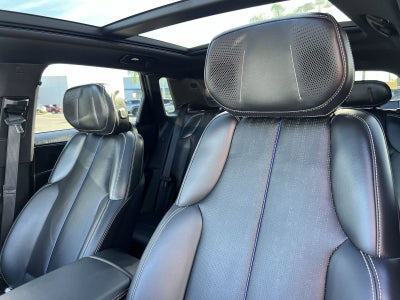 2024 Cadillac LYRIQ Luxury 2