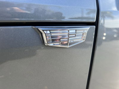 2024 Cadillac LYRIQ Luxury 2