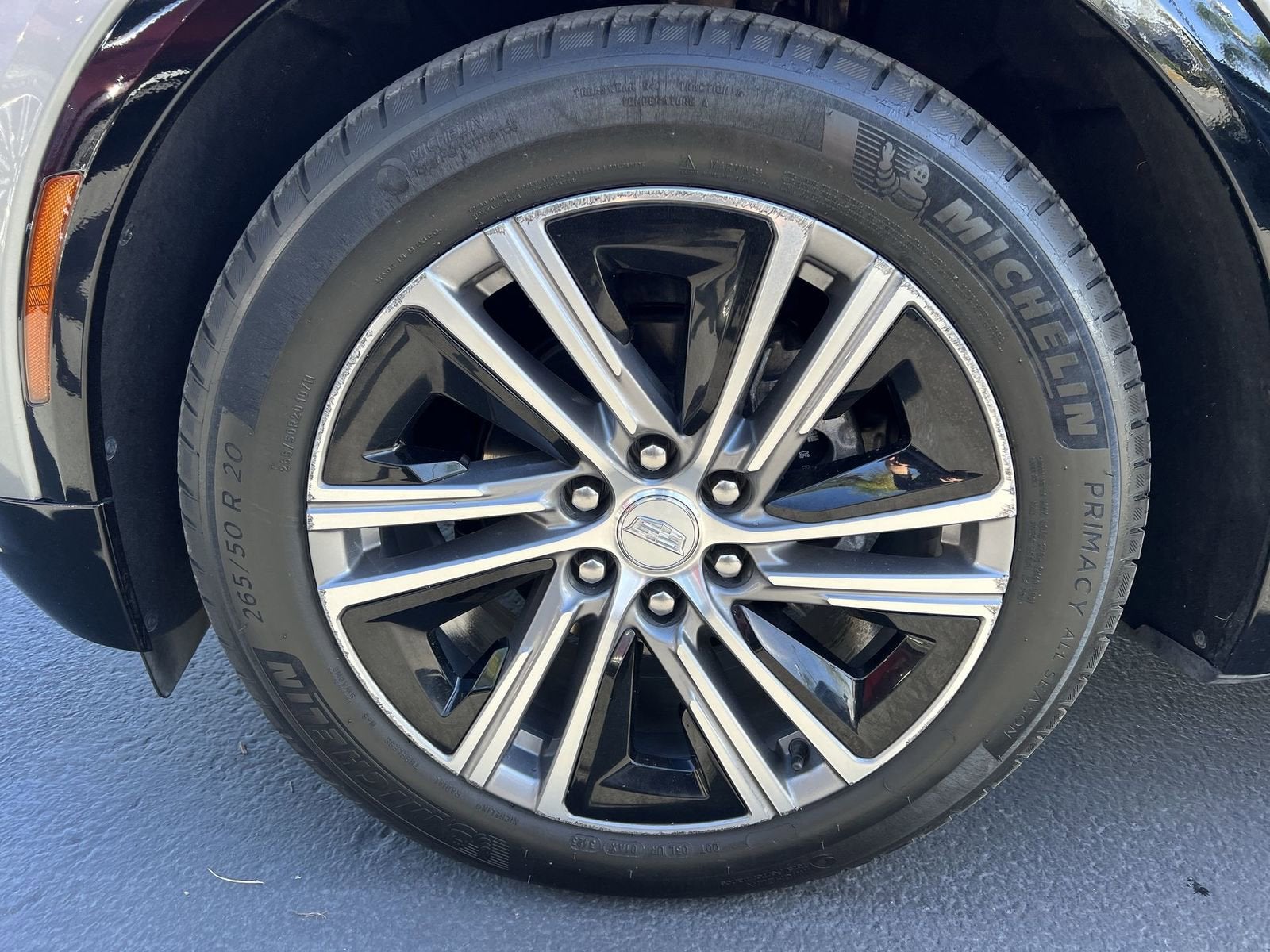 2024 Cadillac LYRIQ Luxury 2