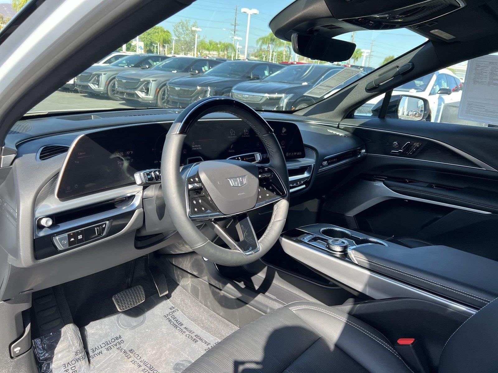 2025 Cadillac LYRIQ Sport 3