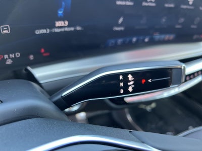 2025 Cadillac LYRIQ Sport 3