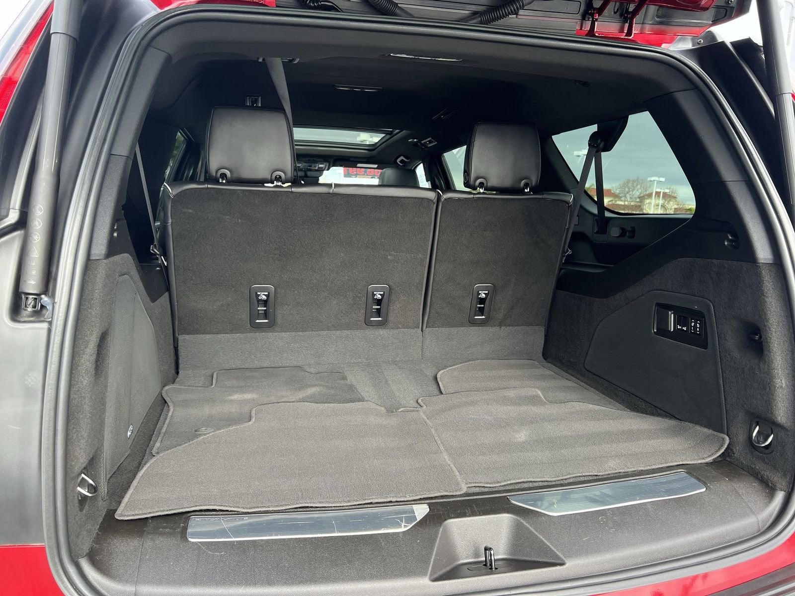 2022 Cadillac Escalade ESV Premium Luxury