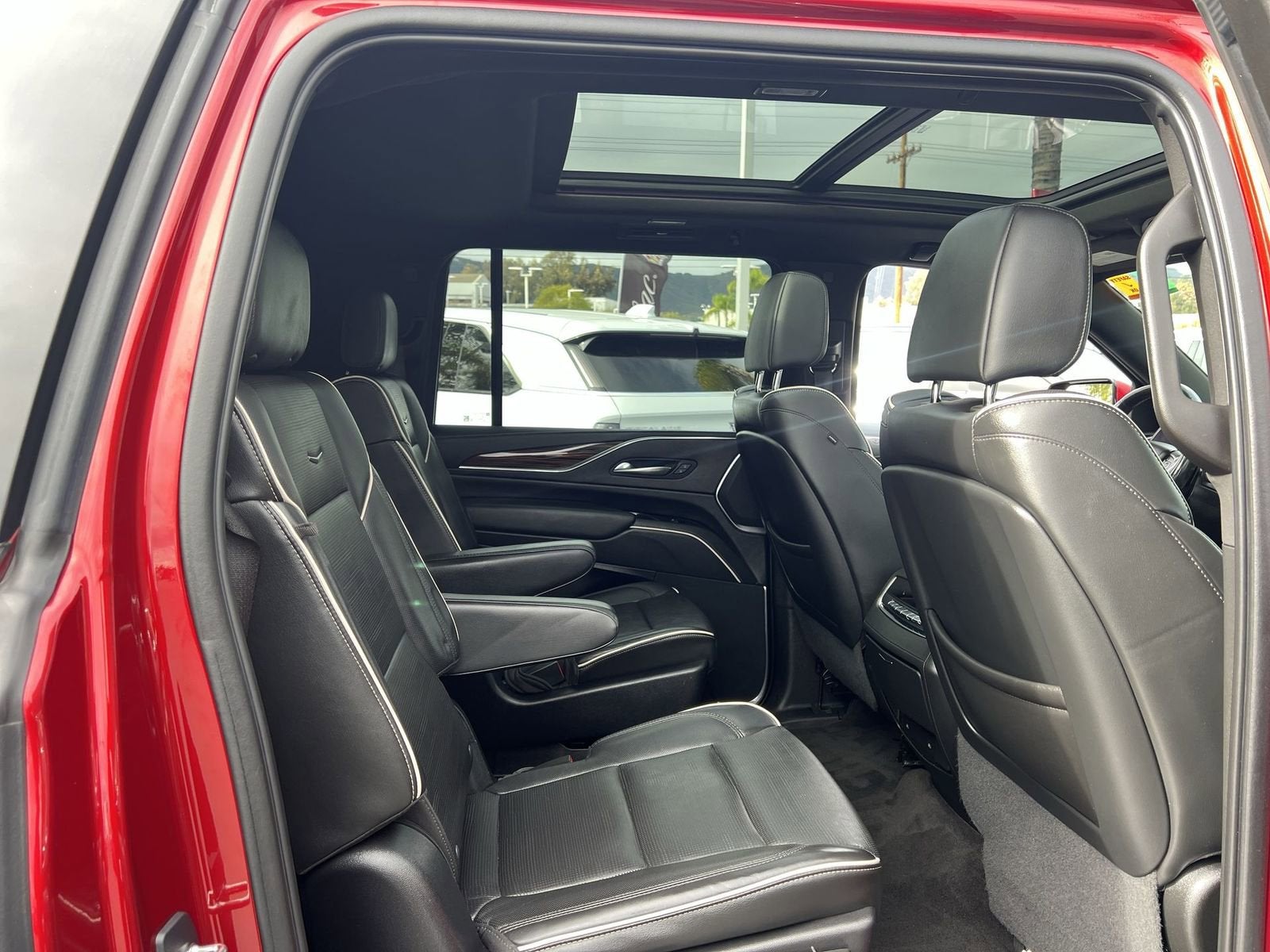 2022 Cadillac Escalade ESV Premium Luxury