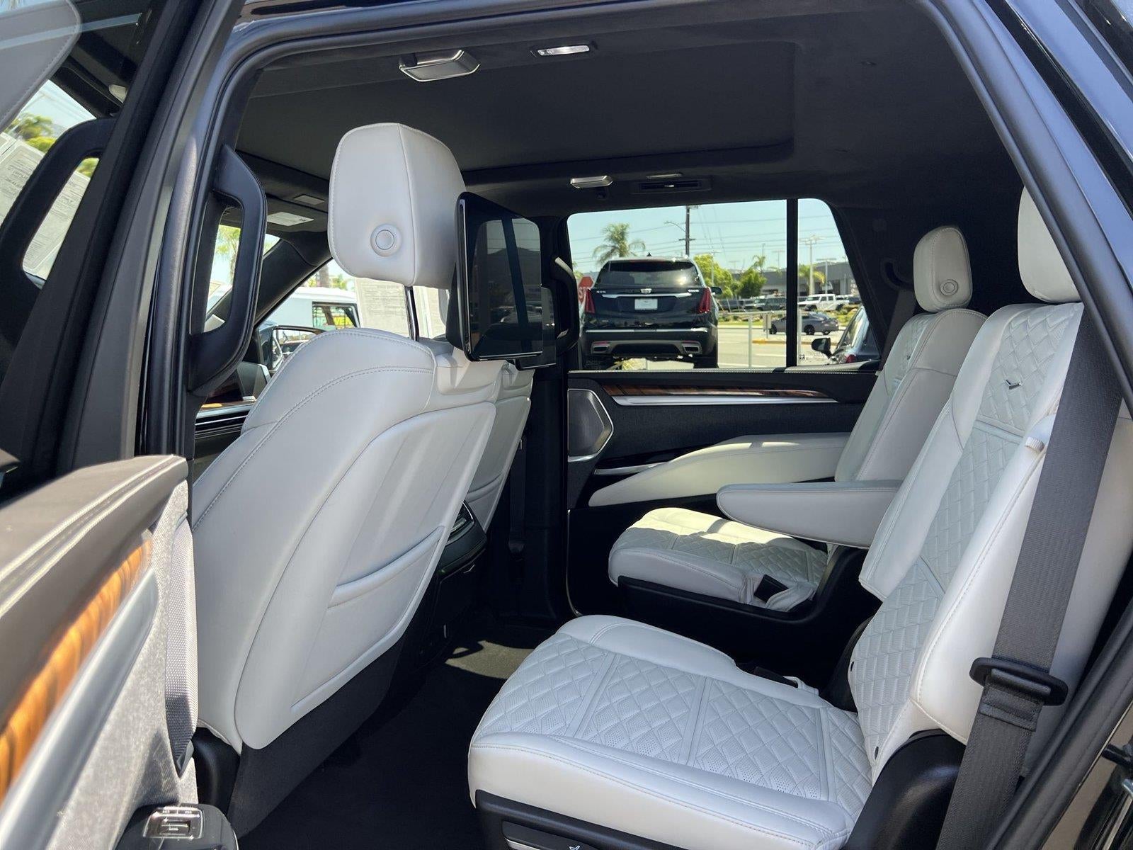 2025 Cadillac Escalade Premium Luxury Platinum
