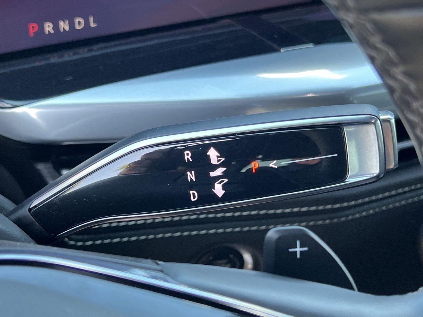 2025 Cadillac Escalade ESV Sport