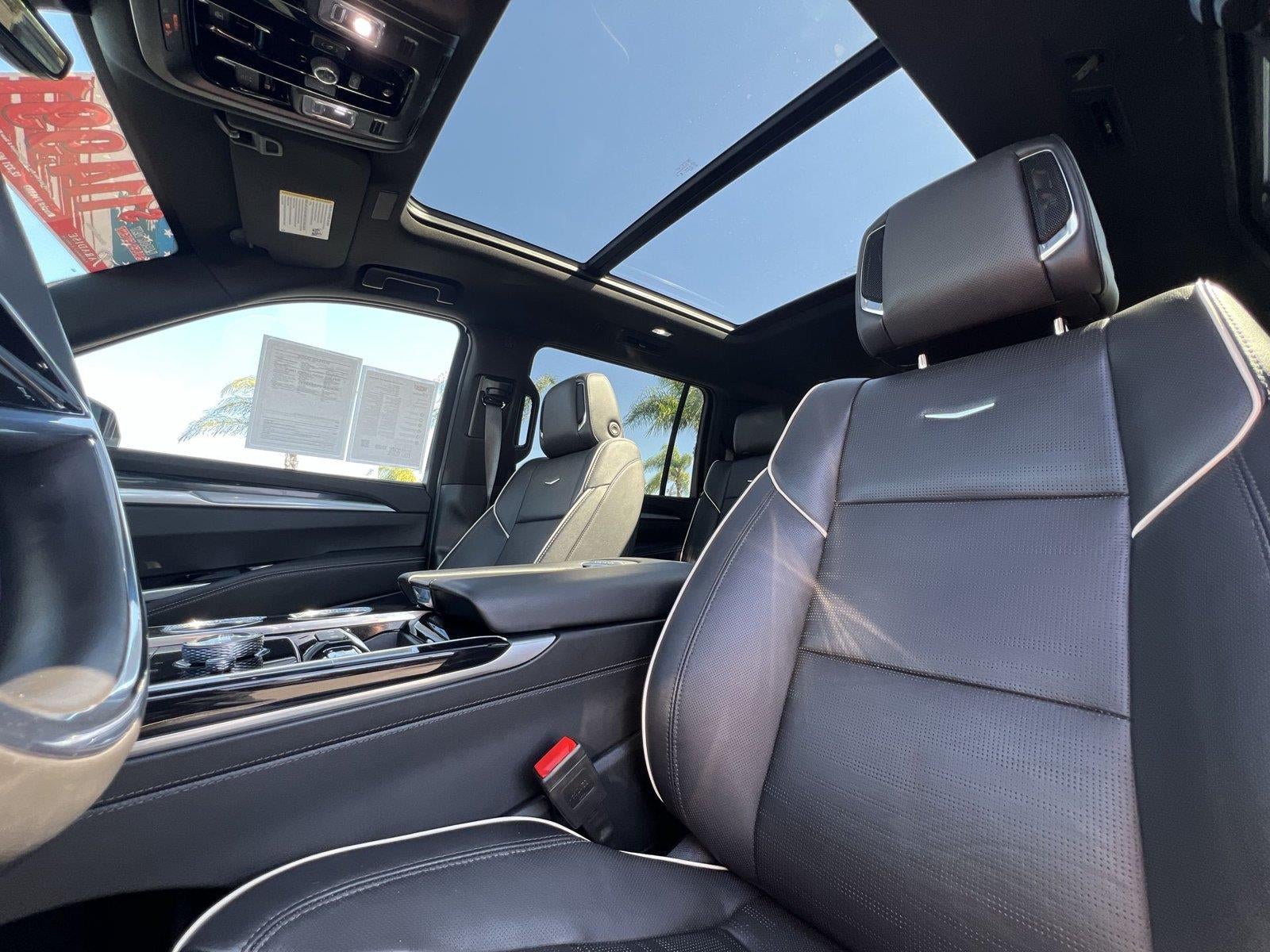 2025 Cadillac Escalade ESV Sport