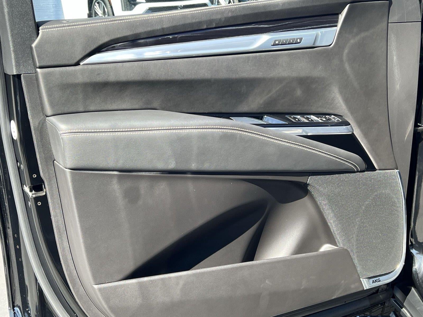 2025 Cadillac Escalade ESV Sport