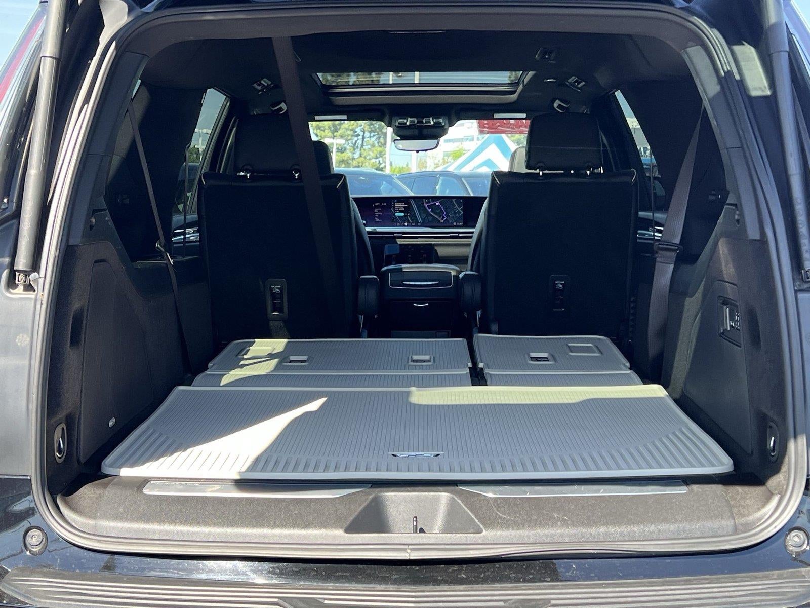 2025 Cadillac Escalade ESV Sport