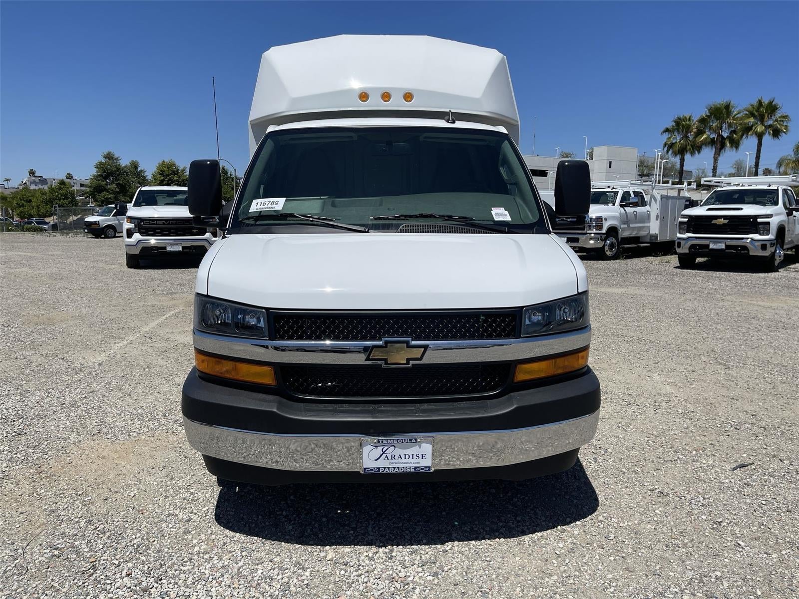 2026 Chevrolet Express Cutaway 3500 1WT