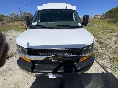 2026 Chevrolet Express Cutaway 3500 1WT