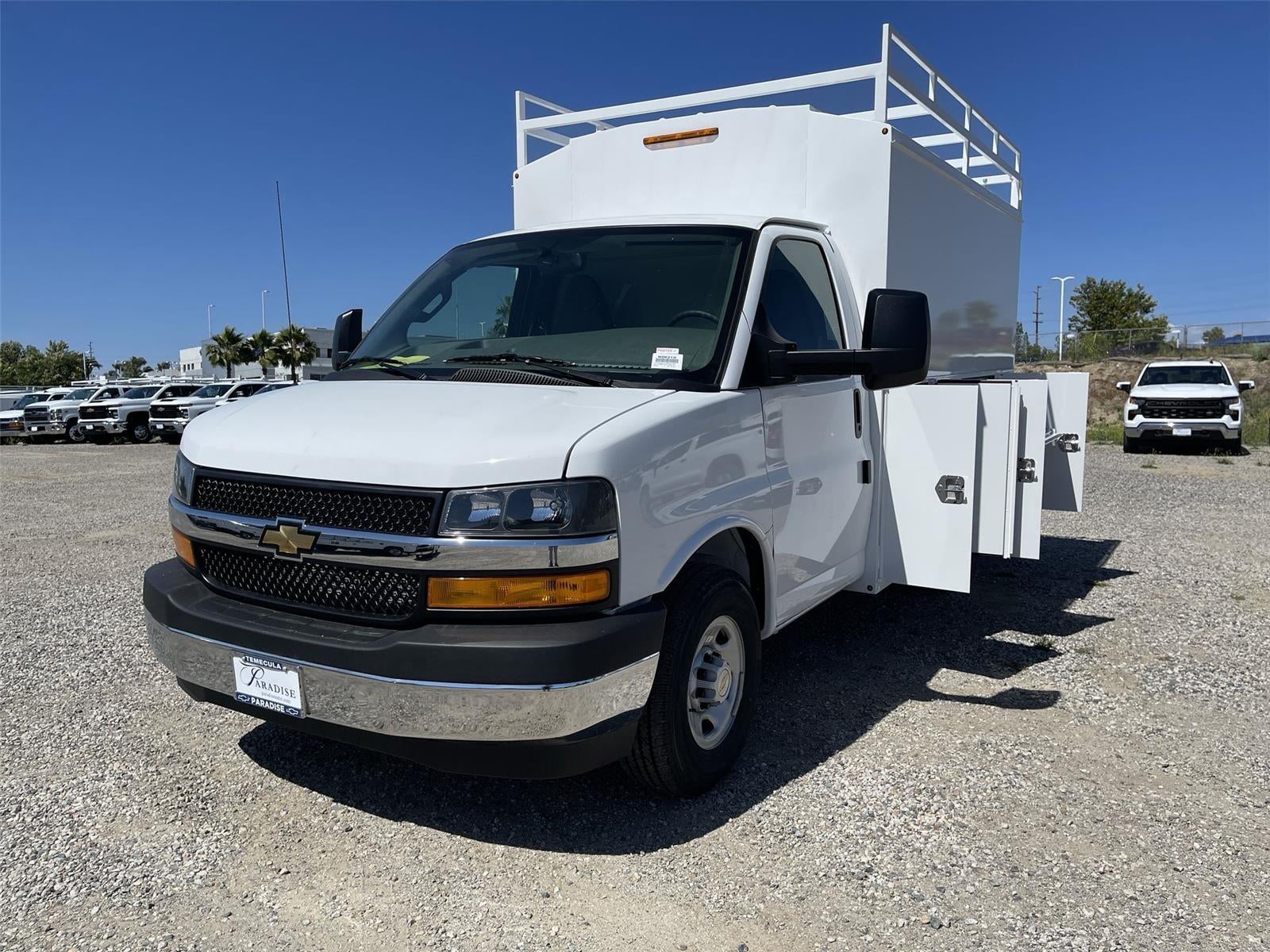 2026 Chevrolet Express Cutaway 3500 1WT