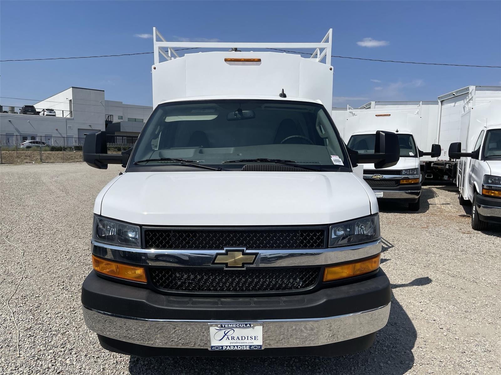 2025 Chevrolet Express Cutaway 3500 1WT