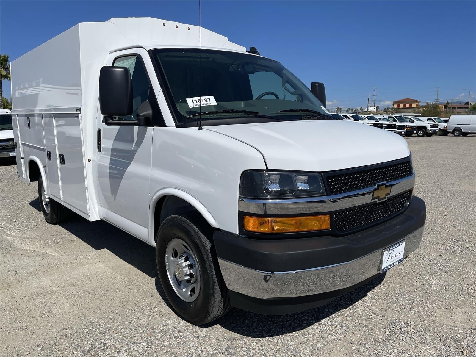 2026 Chevrolet Express Cutaway 3500 1WT