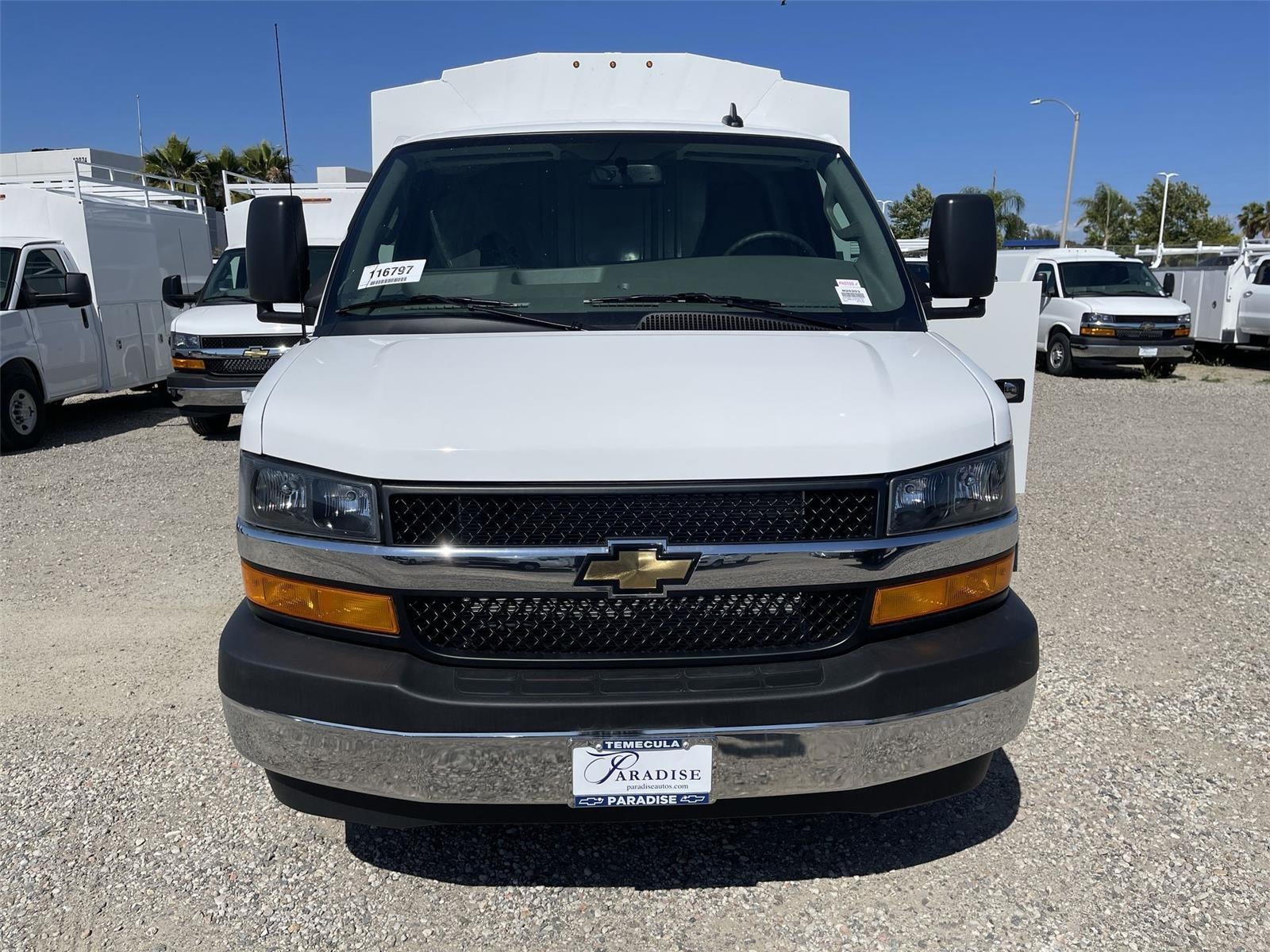 2026 Chevrolet Express Cutaway 3500 1WT