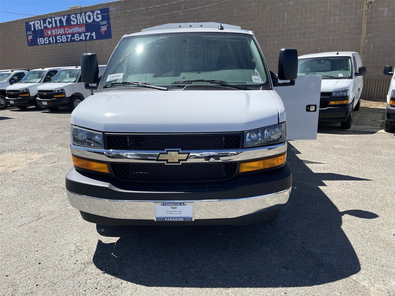 2026 Chevrolet Express Cutaway 3500 1WT
