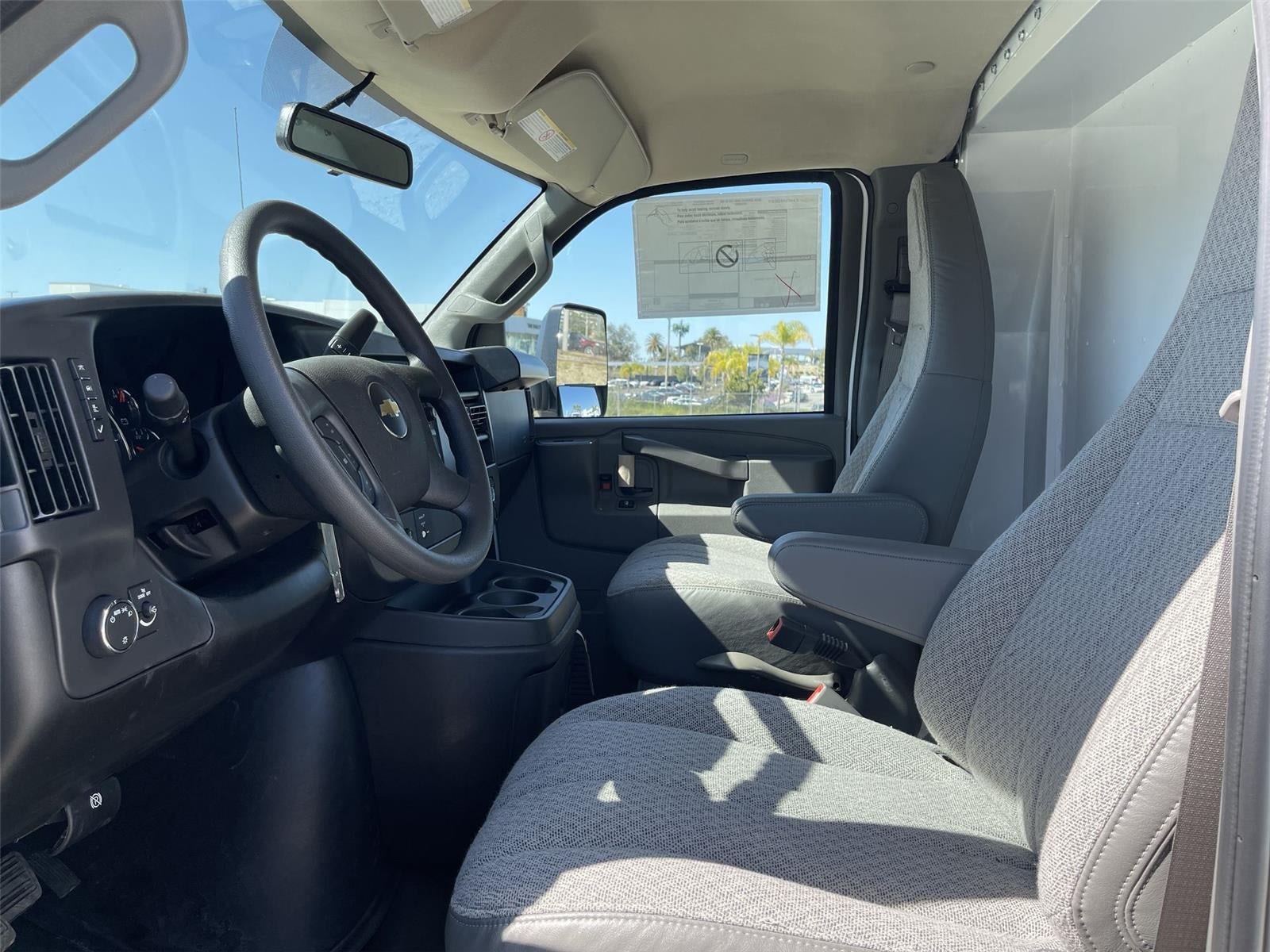 2026 Chevrolet Express Cutaway 3500 1WT