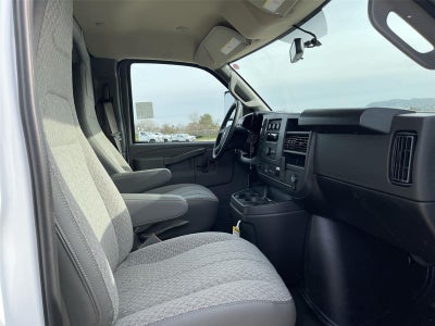 2026 Chevrolet Express Cutaway 3500 1WT