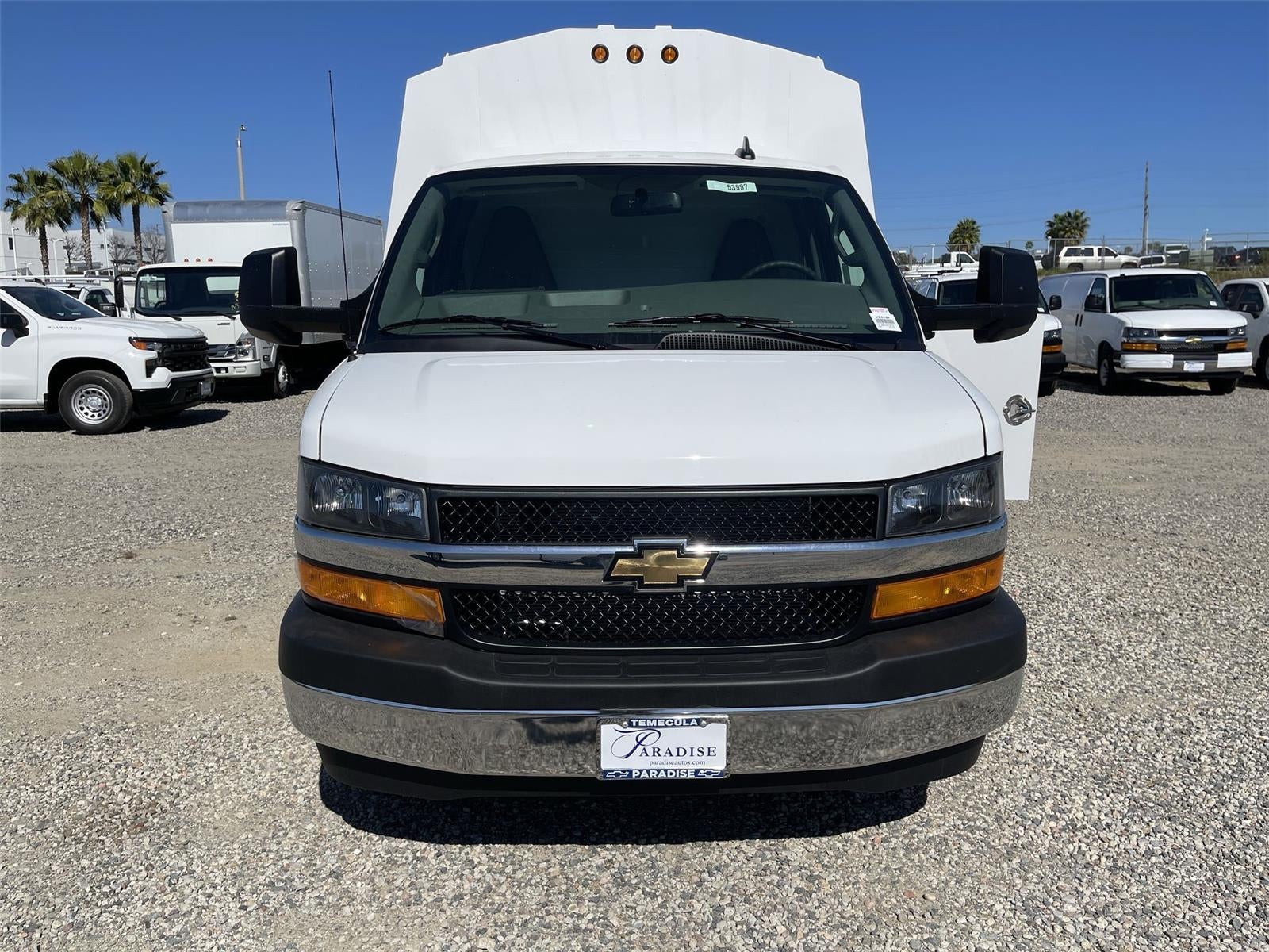 2026 Chevrolet Express Cutaway 3500 1WT
