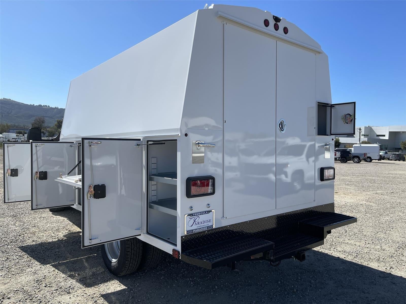 2026 Chevrolet Express Cutaway 3500 1WT