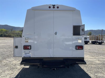 2026 Chevrolet Express Cutaway 3500 1WT