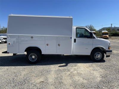 2026 Chevrolet Express Cutaway 3500 1WT