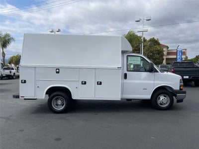 2025 Chevrolet Express Cutaway 3500 1WT