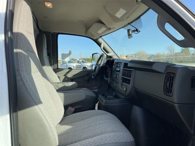 2026 Chevrolet Express Cutaway 3500 1WT