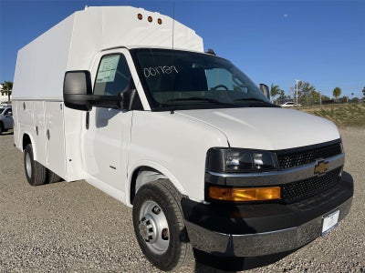 2026 Chevrolet Express Cutaway 3500 1WT