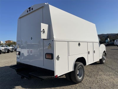 2026 Chevrolet Express Cutaway 3500 1WT
