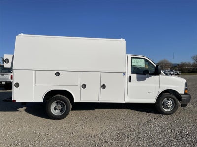 2026 Chevrolet Express Cutaway 3500 1WT